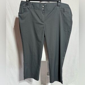 Adidas Gray Capris with Straight Leg Cut Size 14